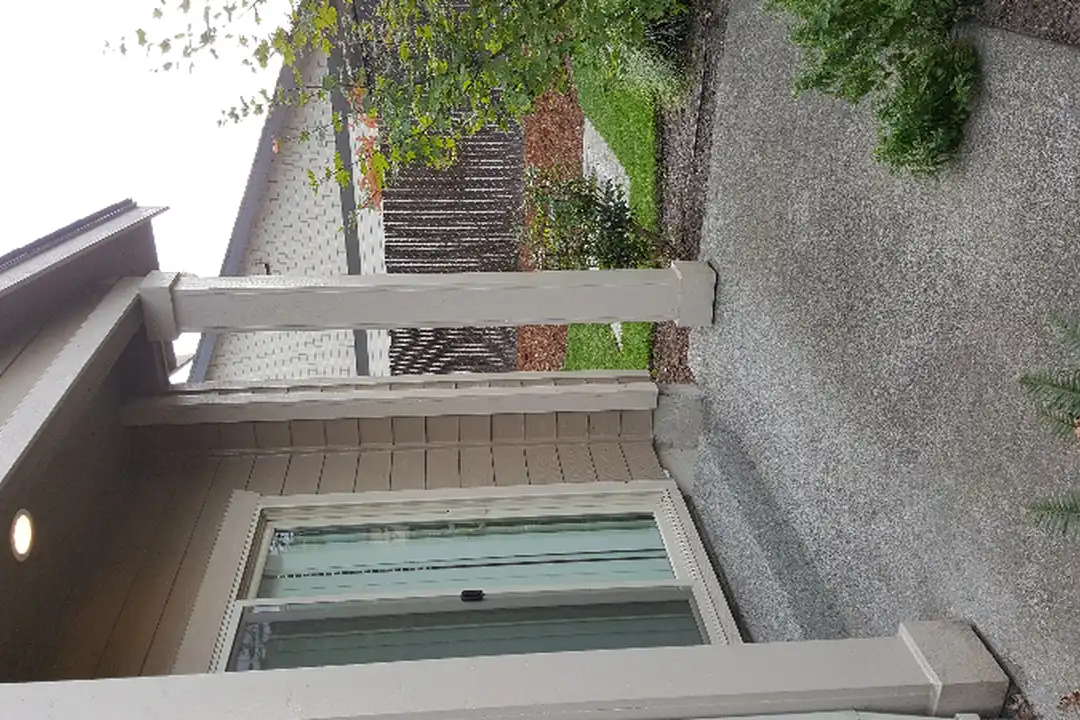3800 NE 3rd Pl - View 3