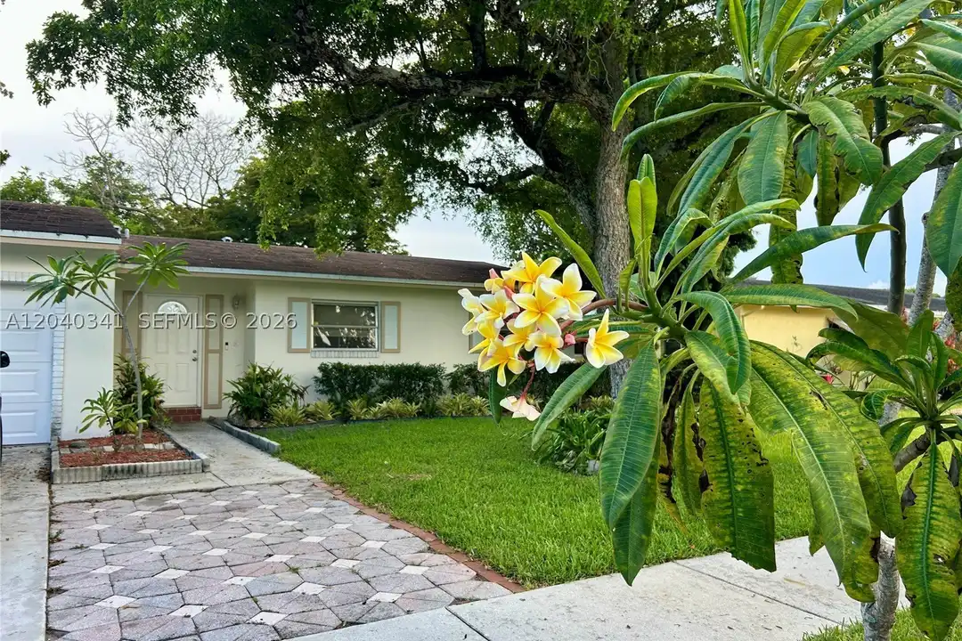7262 SW 1st St – photo 1