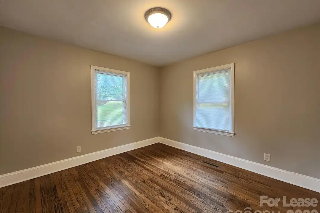 330 W Church St - View 6