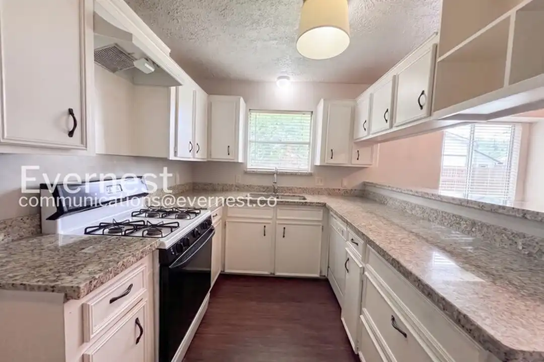 House in Pasadena - View 3