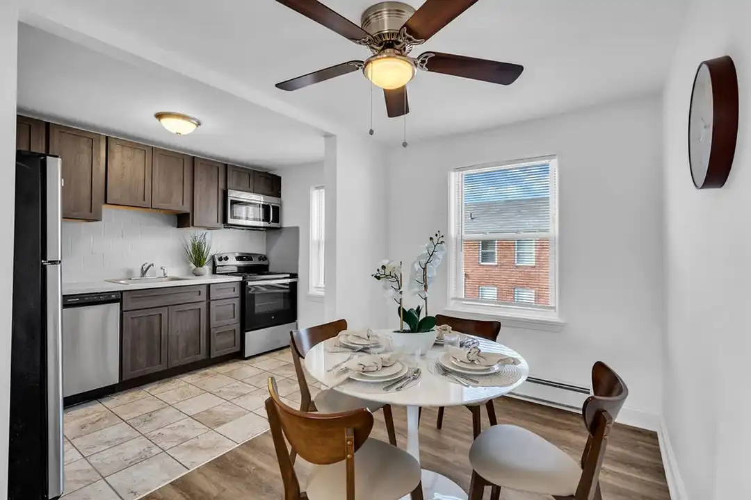 Maple Court Apartments - View 6