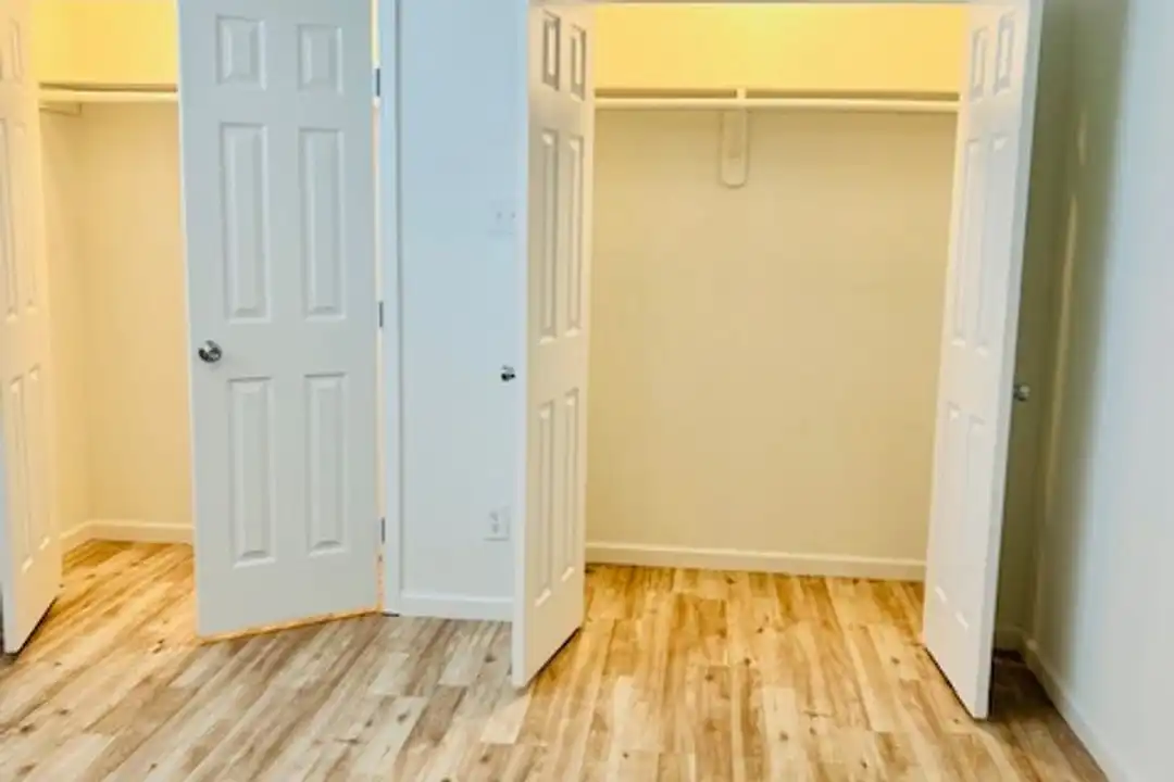 Apartment in Houston - View 2