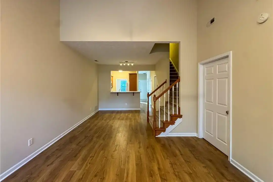3060 Candlelight Dr - View 4
