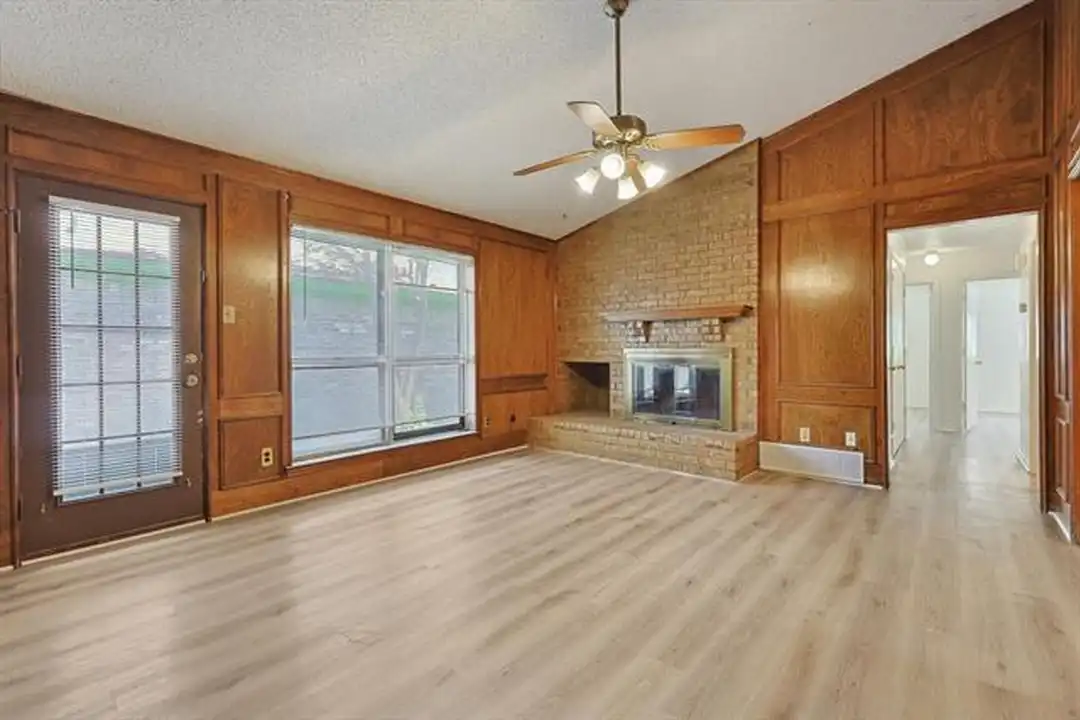 5137 Shoregate Dr - View 6