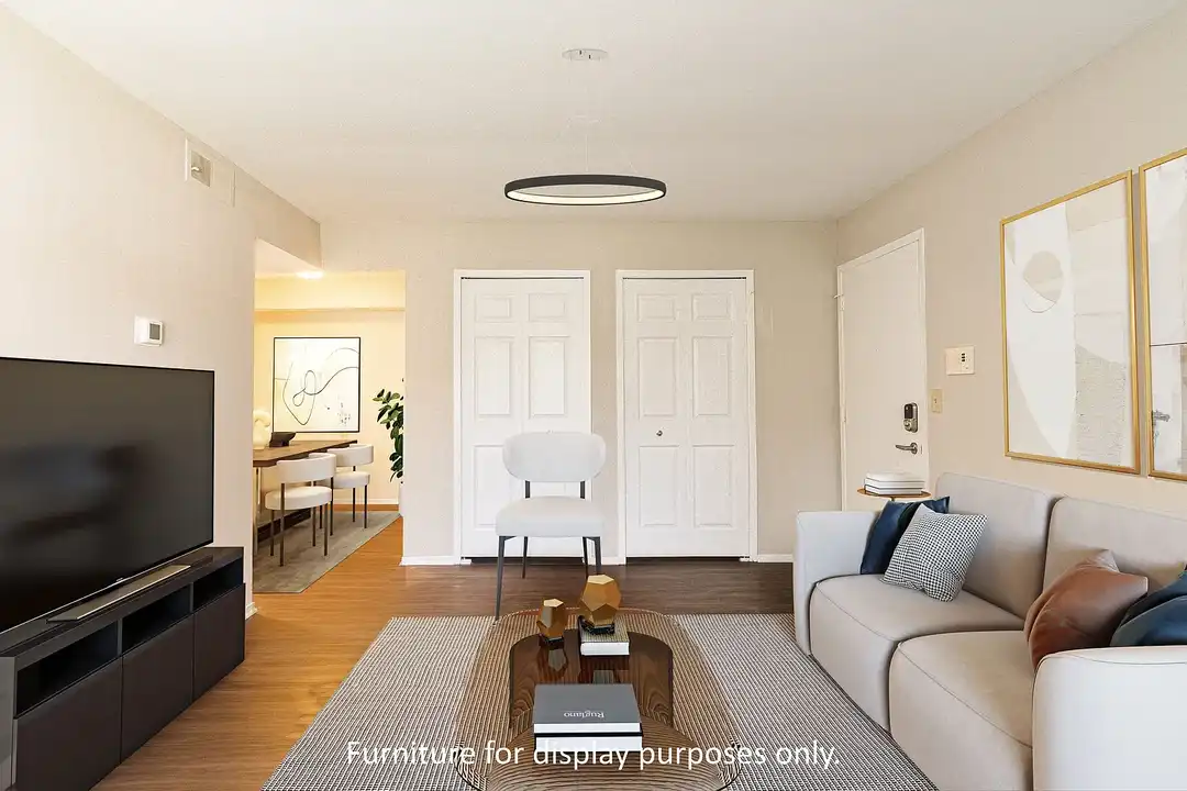 Bristol Square and Golden Gate Apartments – photo 1 of 59