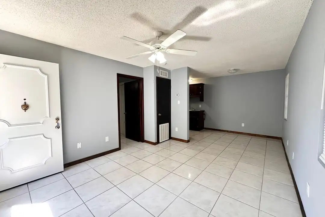 Apartment in McAllen - View 3