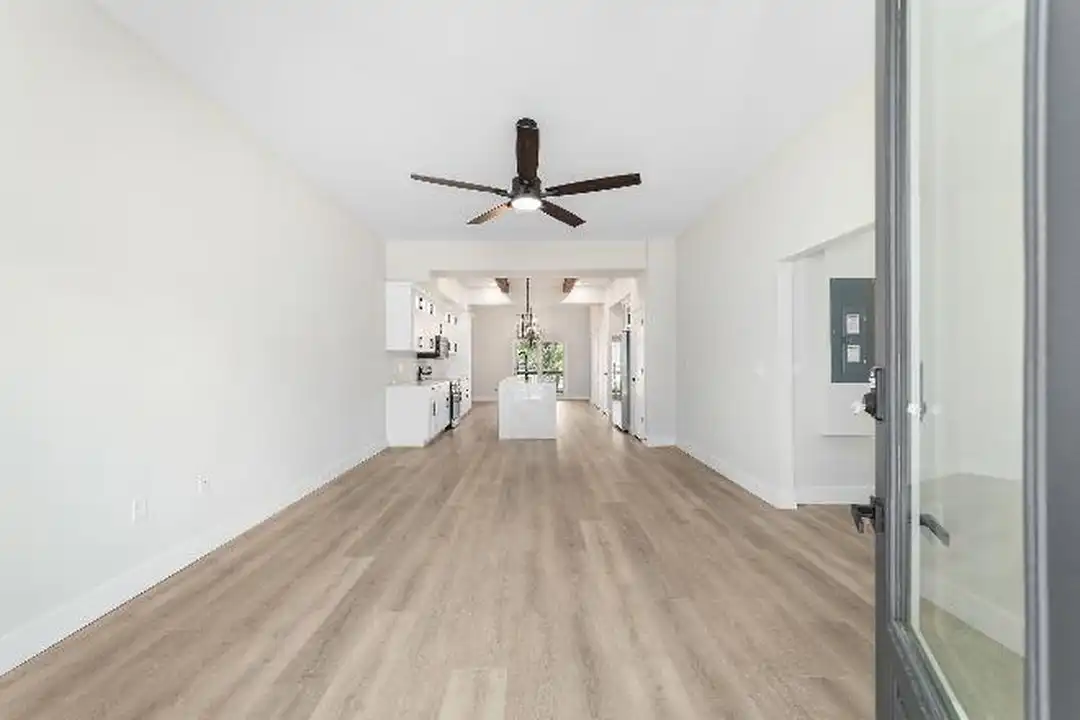 9475 N Camel Dr - View 3