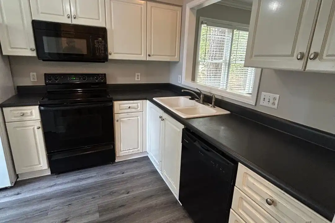1801 Crystal Downs Ln - Widok 3