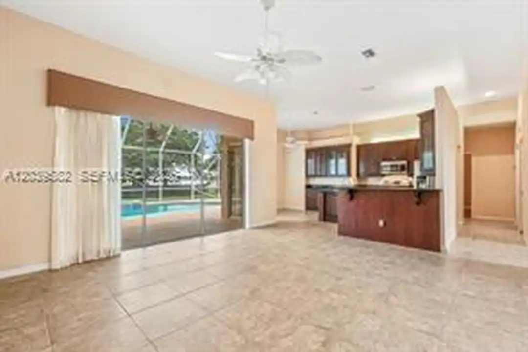 House in Port Saint Lucie - View 4