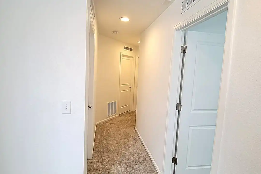 2510 Torino Wy - View 5
