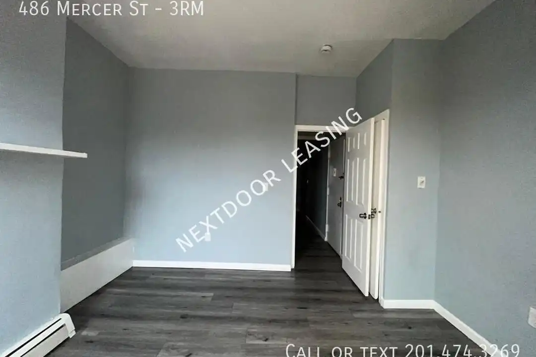 486 Mercer St - View 6