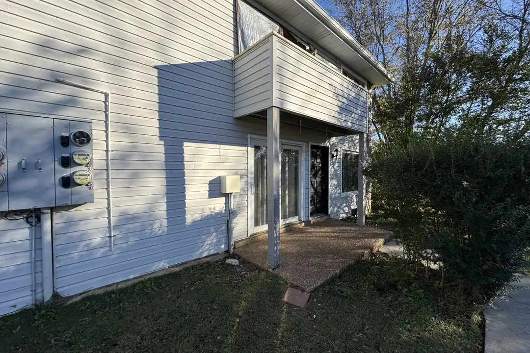 Apartment in Nashville - View 2