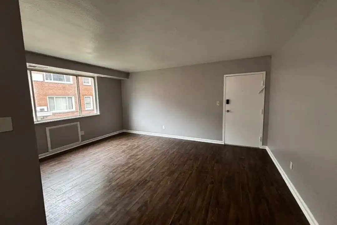 13955 Superior Rd unit 101 – photo 1