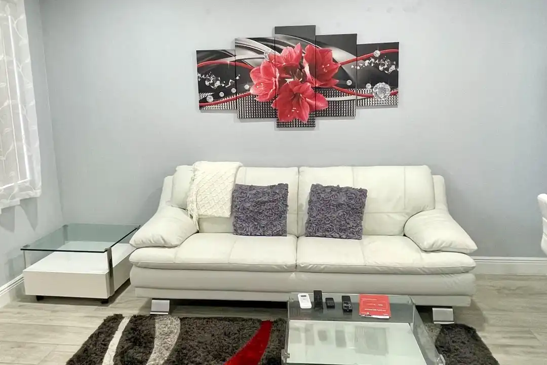 107 Kent St unit 107 - View 5
