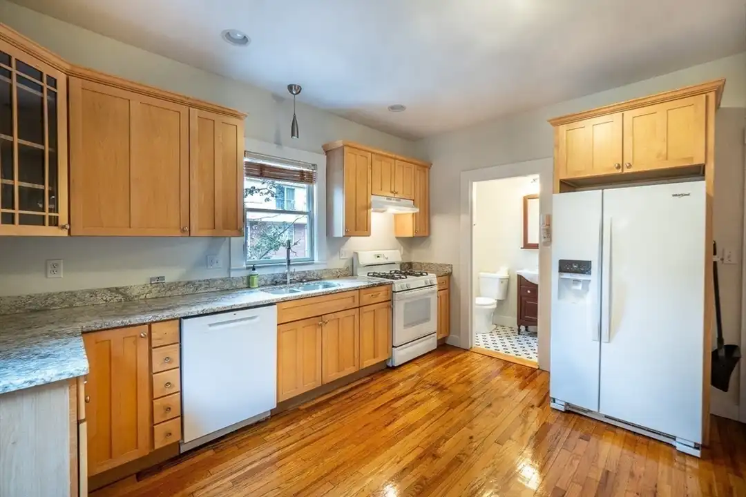 12 Adella Pl – pohled 4