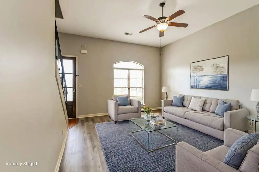 305 Garden Springs Dr - View 5
