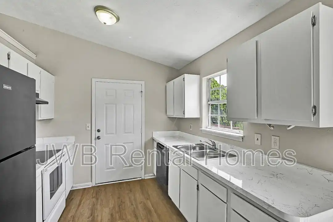 4018 Alfred Mill Ave – pohled 3
