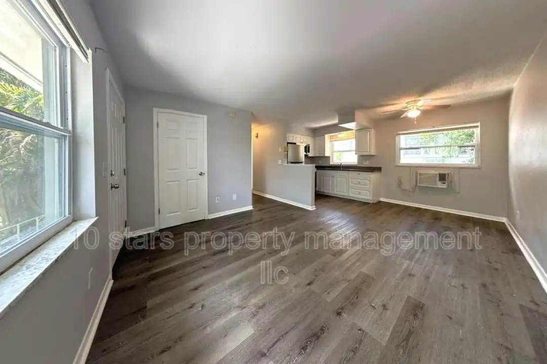 1265 Pierce St unit 1 - More