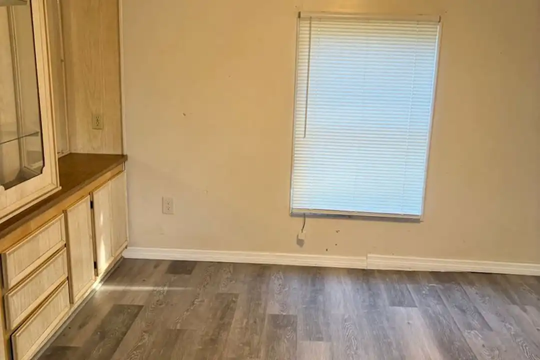 14490 SE 80th Ave - View 5