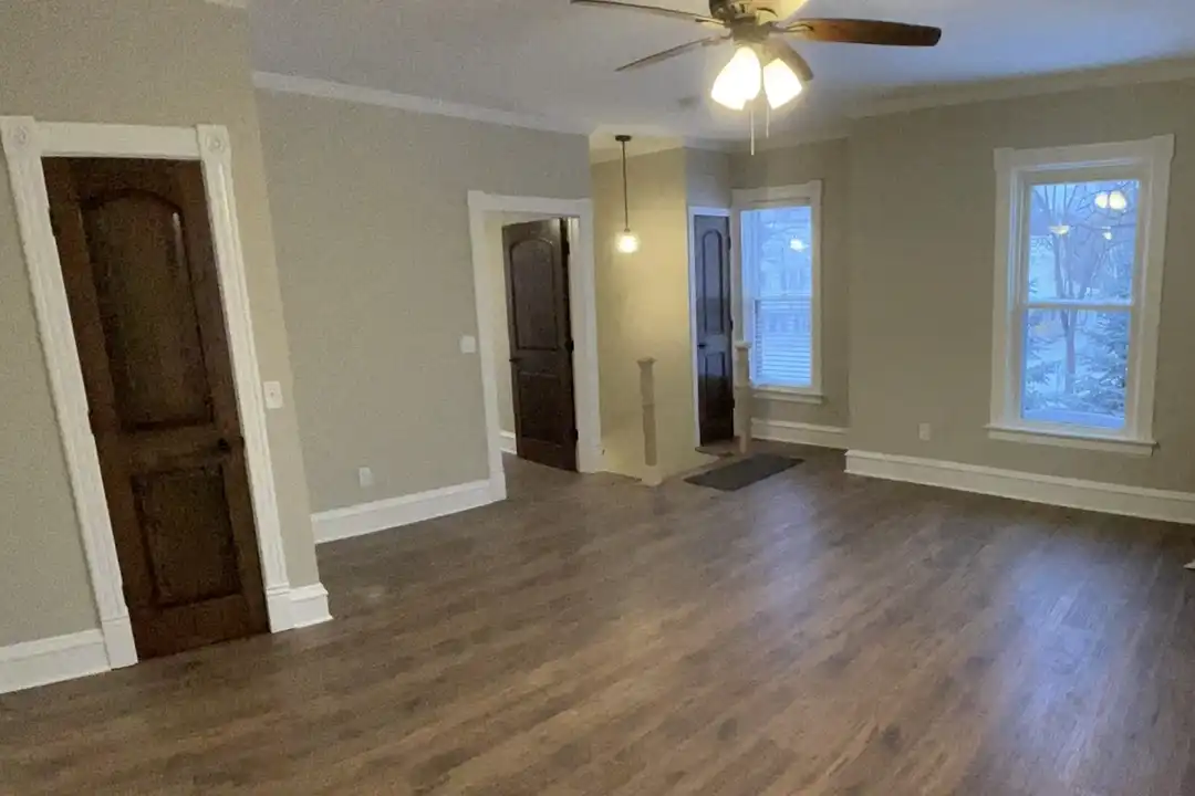 3424 Garfield Ave - View 2