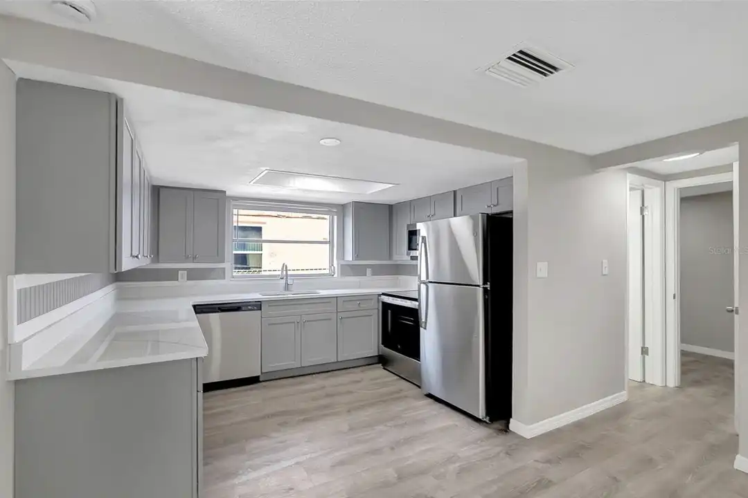 7210 Parrot Dr - View 6