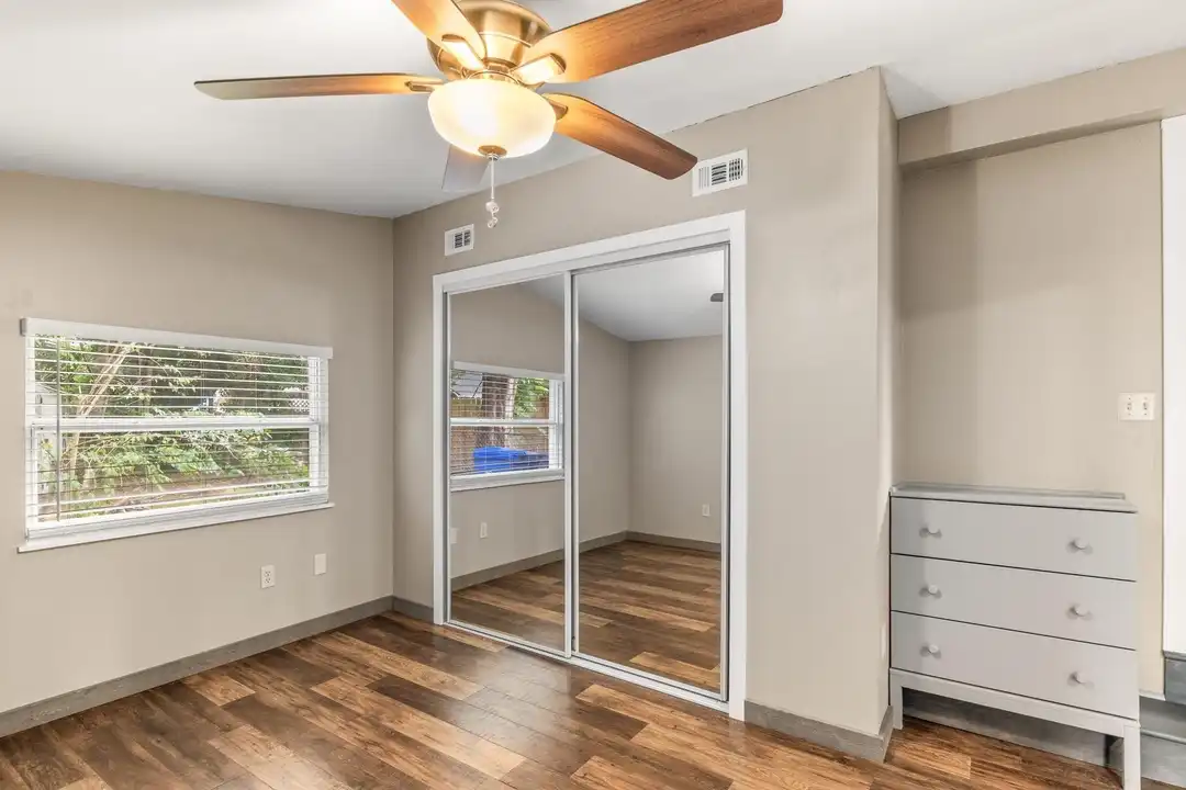 68 Angelo Ln - More