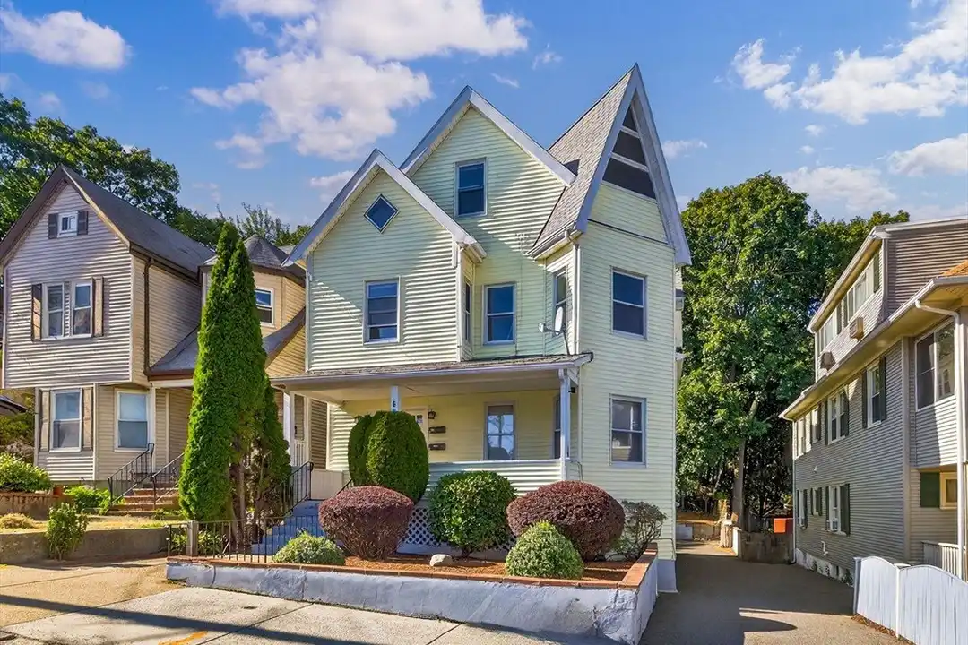 6 Knollin St #2 – photo 1