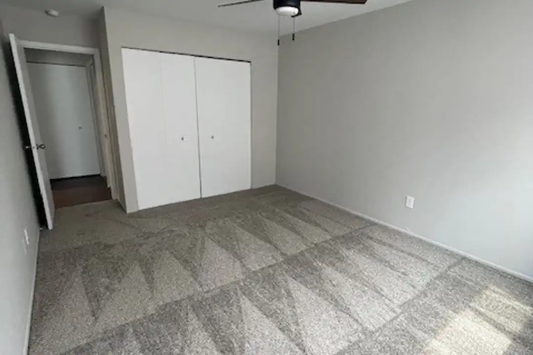 333 W Marshall St unit 901-02 – pohled 5
