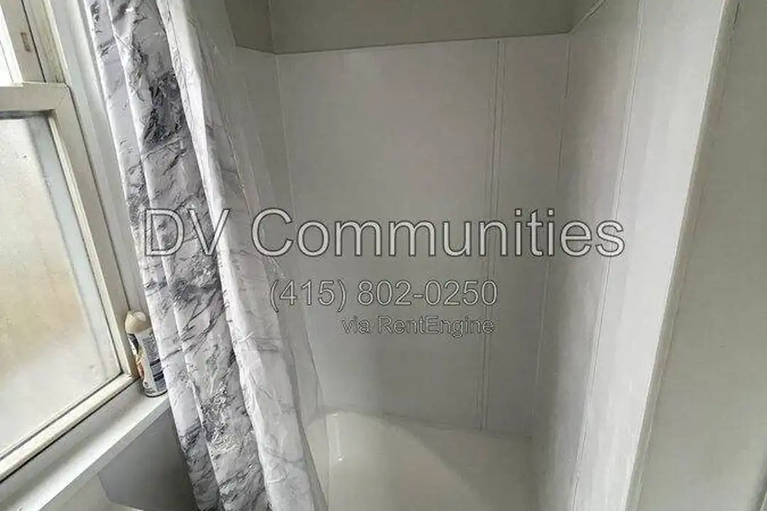 3263 Fulton Rd – photo 1