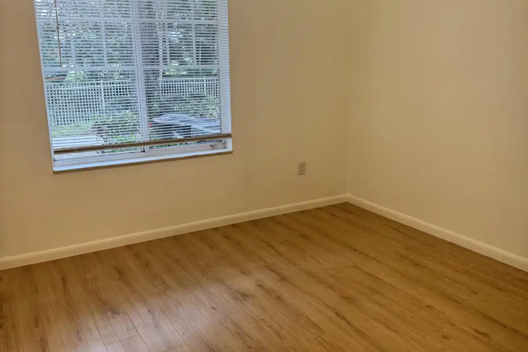 6559 Emerald Dunes Dr unit 207 - More