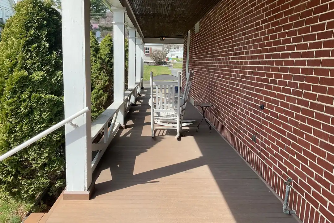 112 W Main St - View 2