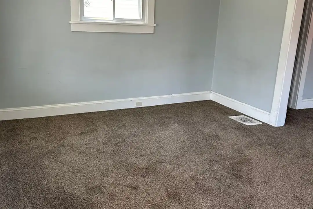 9505 Sladden Ave – photo 1