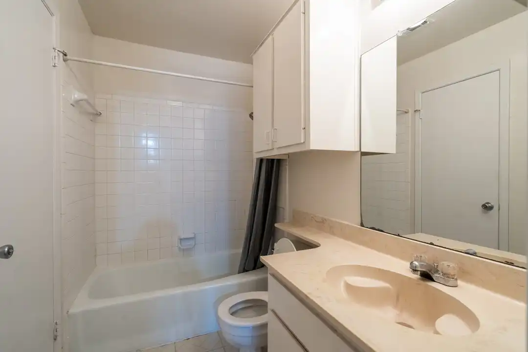 2905 Swisher St unit 306 - View 5