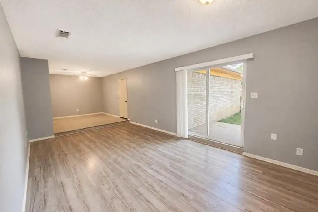 4325 Segura Ct S - View 3
