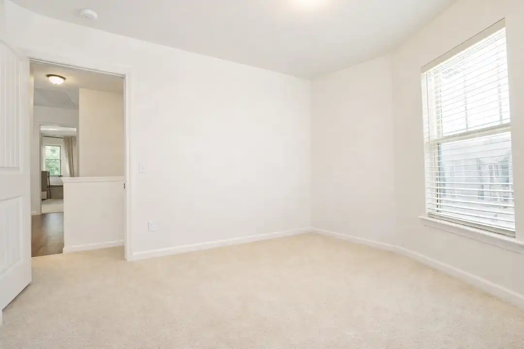 727 Maypearl Ln unit WHOLE HOUSE - View 5