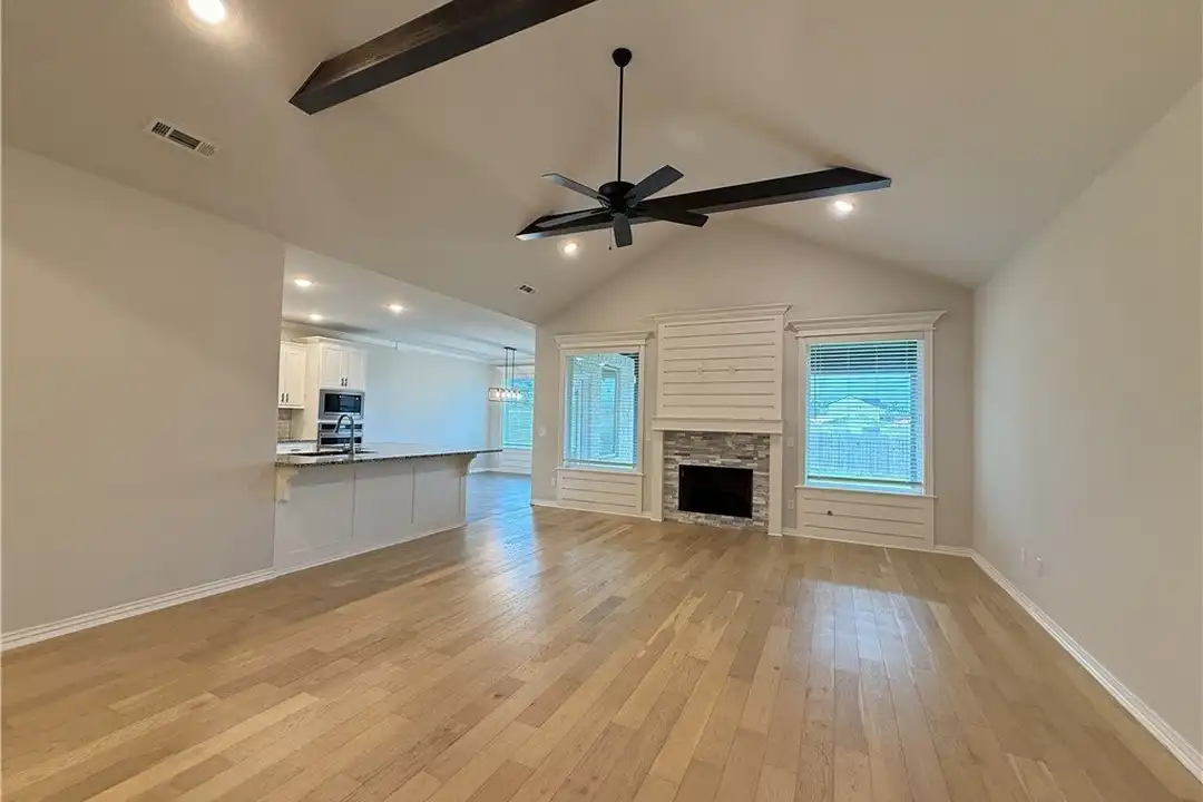 805 Carlock Dr - View 3