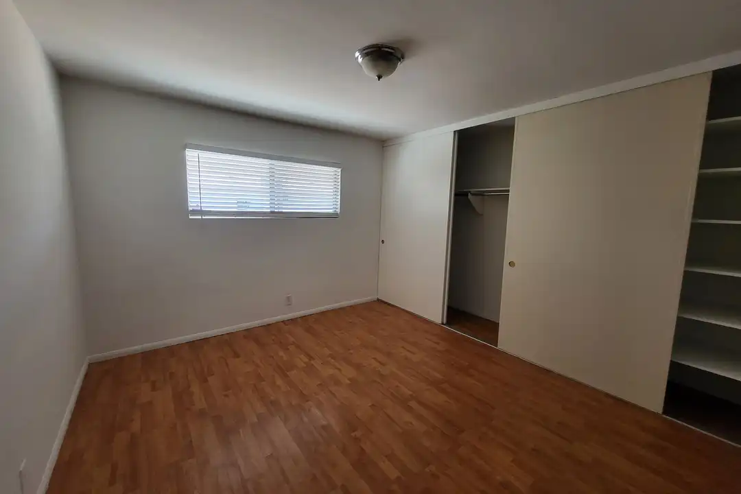 1702 Park Ave unit 4 - More