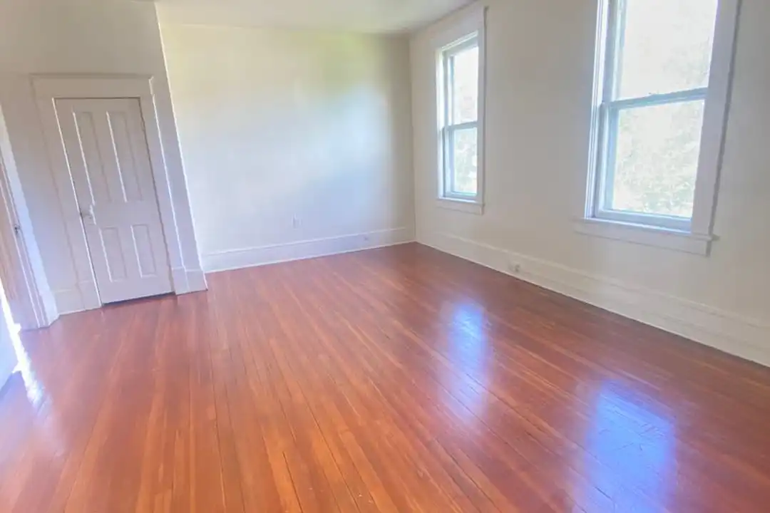 216 Patton Ave NW unit #2 - View 3