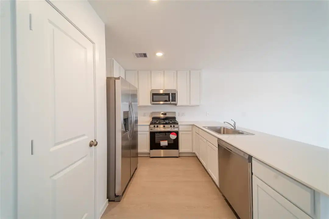 6851 Eastern Cottonwood Ln - View 5