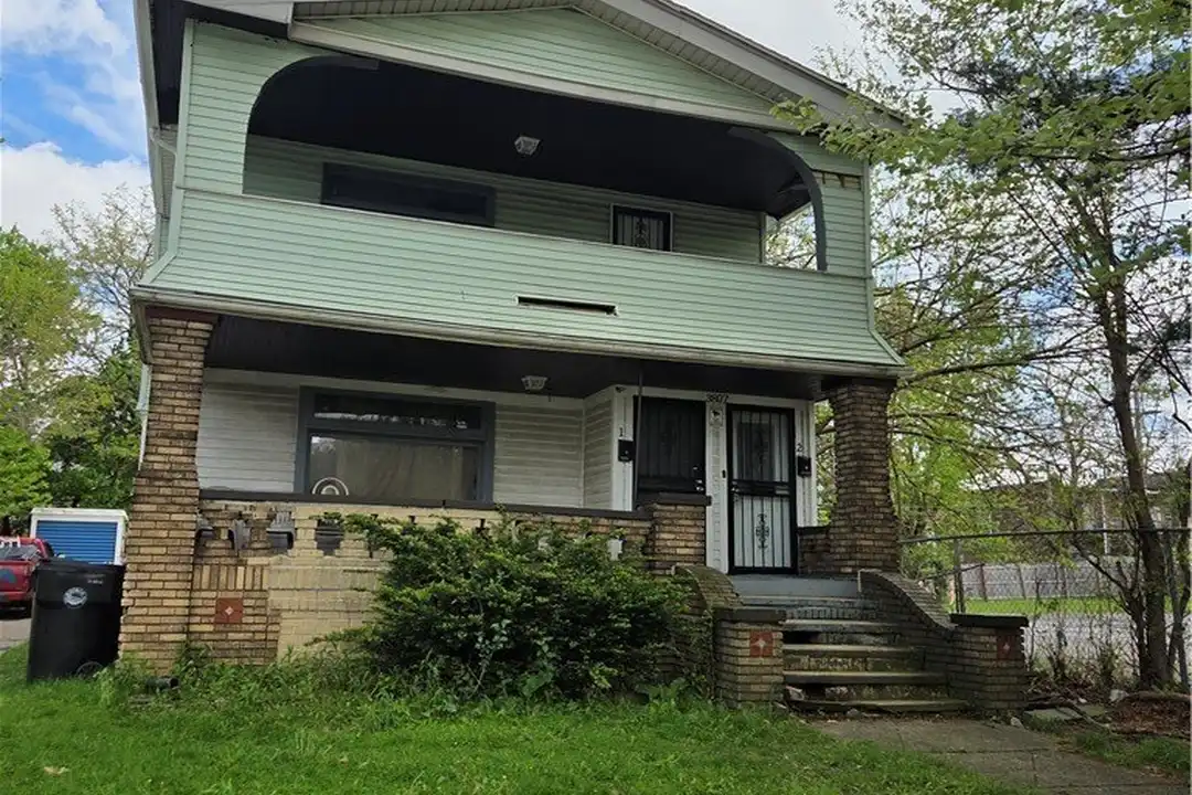 3807 E 114th St – photo 1