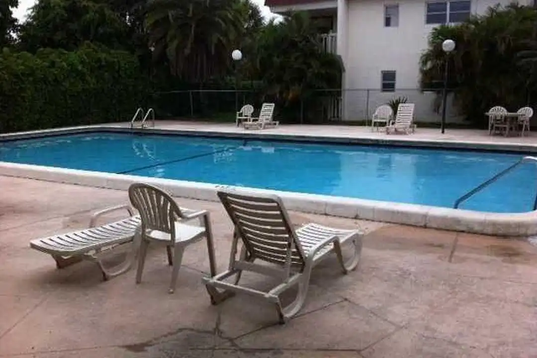 4165 SW 67th Ave #107B - View 5