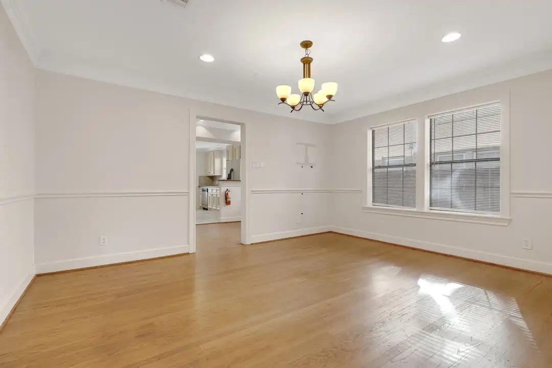 2306 Blodgett St unit 1 - View 3
