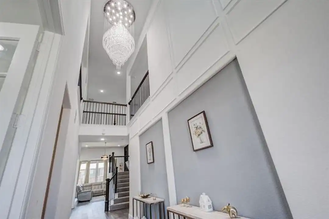 7597 Sanctuary Dr - More