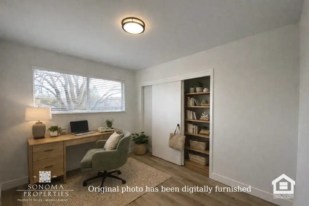 Apartment in Sonoma - More
