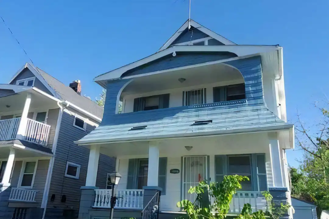 1375 E 89th St – photo 1
