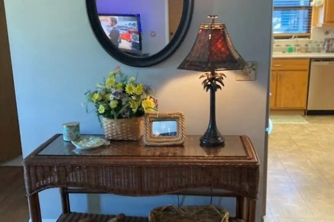 1565 Glentry Ln - View 3