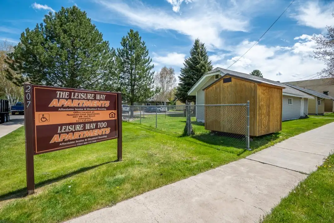 203 N Storie St - View 3