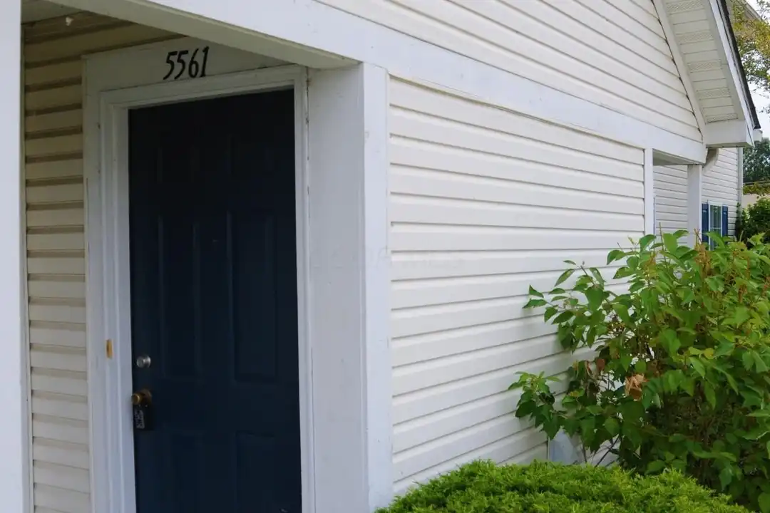 5561 Cedar Springs – photo 1