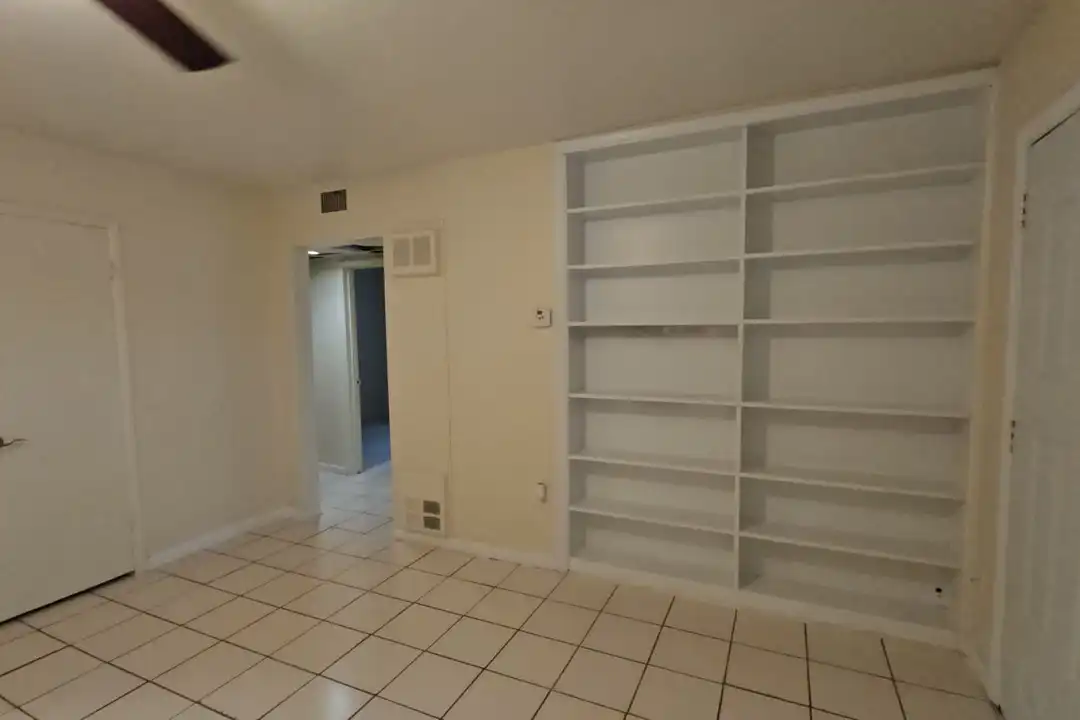 21299 Coulton Ave unit 21303 - View 5