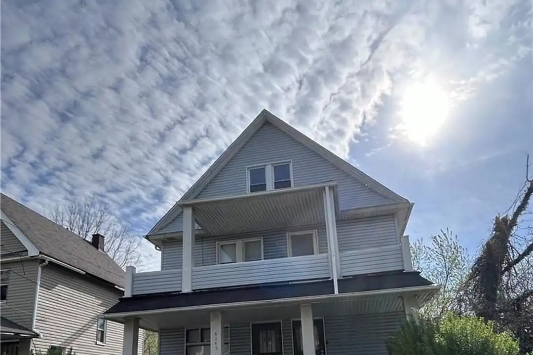 4145 E 100th St – photo 1